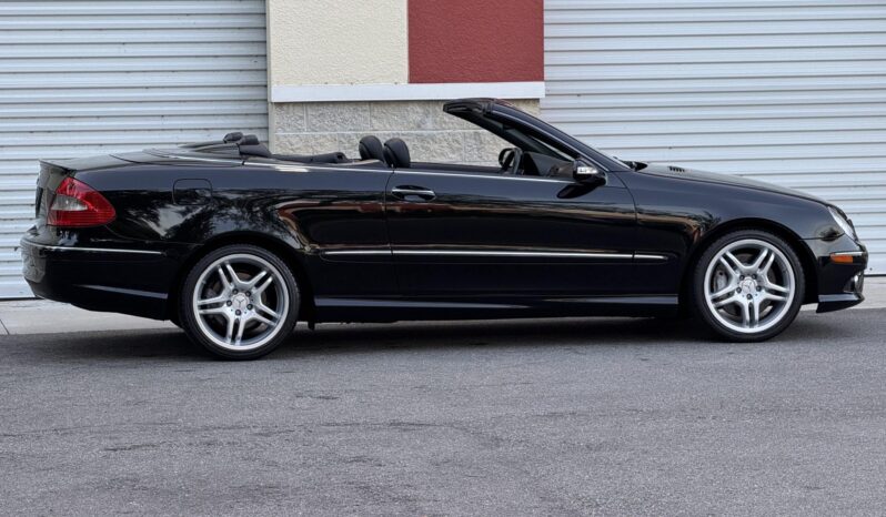 
								2009 Mercedes-Benz CLK550 Cabriolet full									