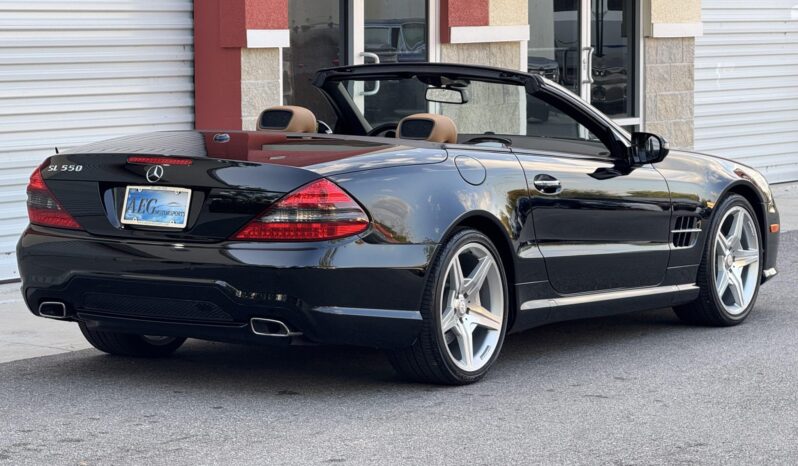 
								2011 Mercedes-Benz SL550 full									
