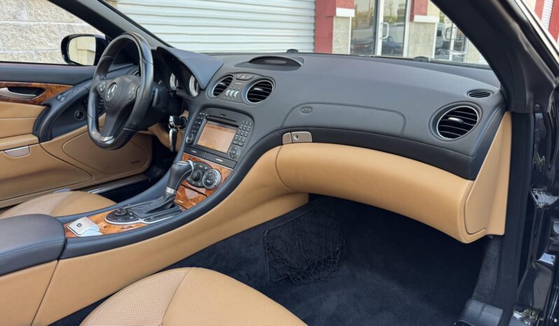 
								2011 Mercedes-Benz SL550 full									
