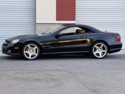 
										2011 Mercedes-Benz SL550 full									