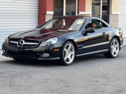 
										2011 Mercedes-Benz SL550 full									