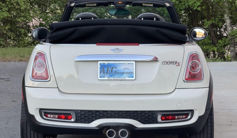 
								2011 Mini Cooper S Convertible full									
