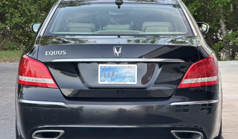 
								2012 Hyundai Equus Signature full									