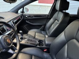 
										2018 Porsche Macan S full									