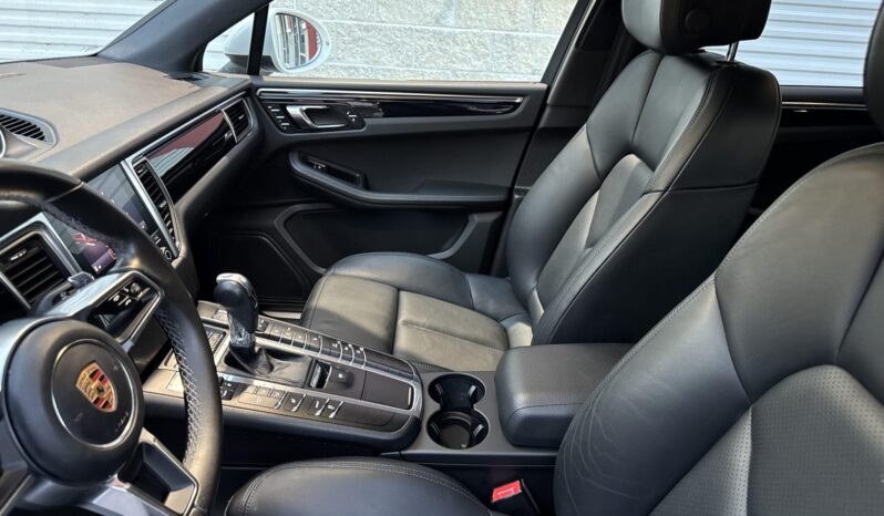 
								2018 Porsche Macan S full									