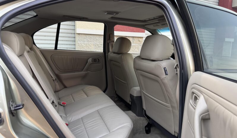 
								2001 Infiniti G20 full									