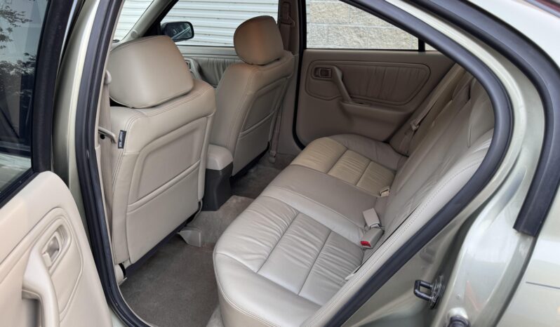 
								2001 Infiniti G20 full									