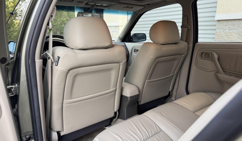 
								2001 Infiniti G20 full									