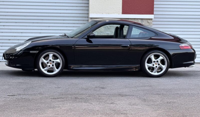 
								2002 Porsche 911 Carrera Coupe 6-Speed full									