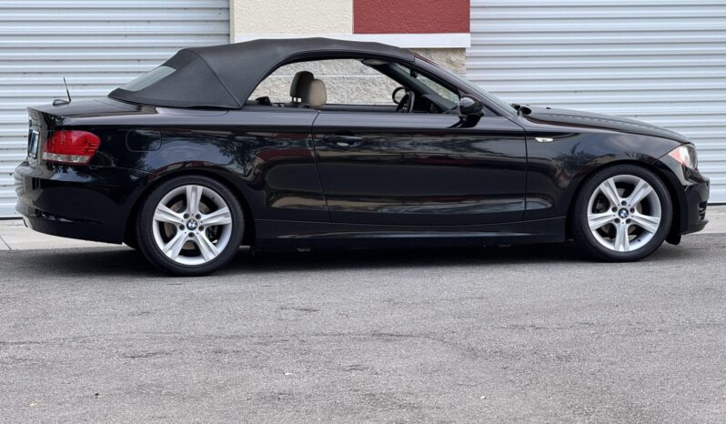 
								2008 BMW 128i Convertible full									