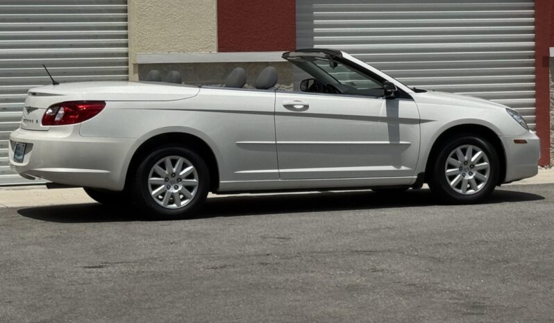 
								2008 Chrysler Sebring LX Convertible full									