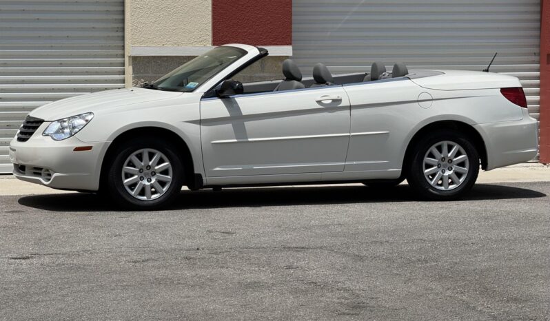 
								2008 Chrysler Sebring LX Convertible full									