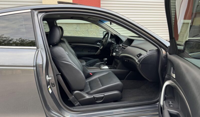 
								2008 Honda Accord Coupe V6 full									