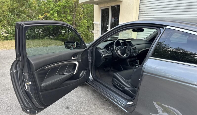 
								2008 Honda Accord Coupe V6 full									