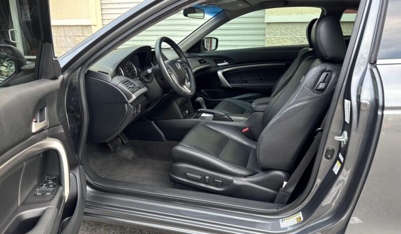 
								2008 Honda Accord Coupe V6 full									