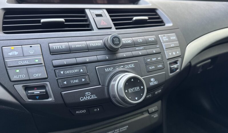 
								2008 Honda Accord Coupe V6 full									