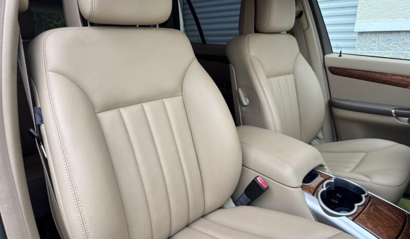 
								2008 Mercedes-Benz R350 4MATIC full									