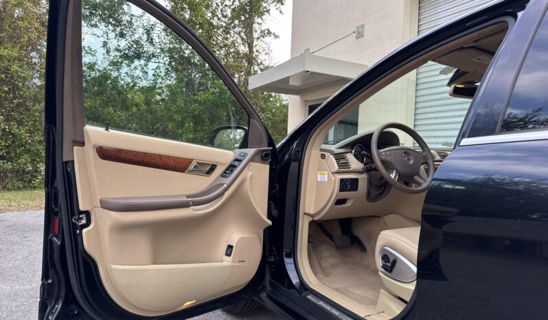 
								2008 Mercedes-Benz R350 4MATIC full									