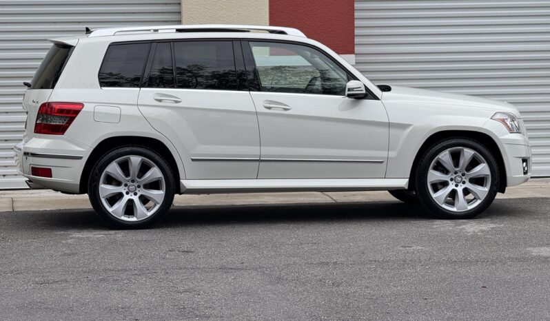 
								2010 Mercedes-Benz GLK350 4MATIC full									
