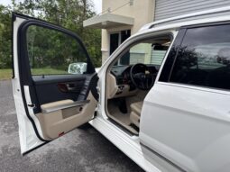 
										2010 Mercedes-Benz GLK350 4MATIC full									