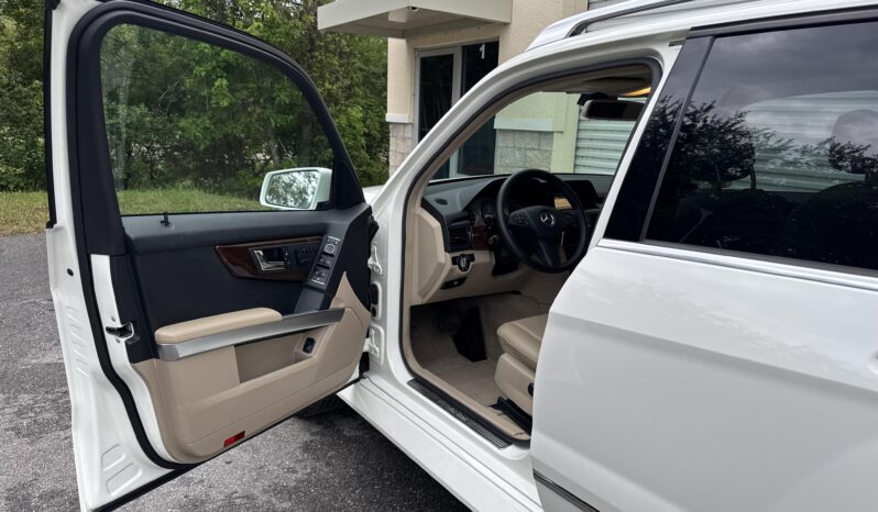 
								2010 Mercedes-Benz GLK350 4MATIC full									
