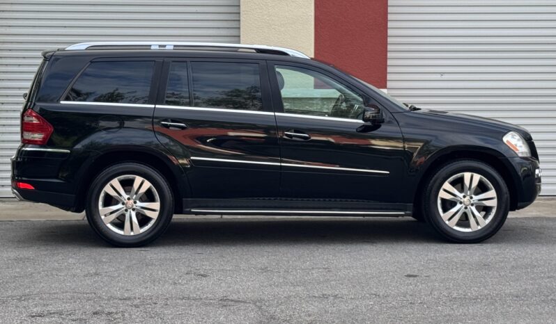 
								2011 Mercedes-Benz GL450 4MATIC full									