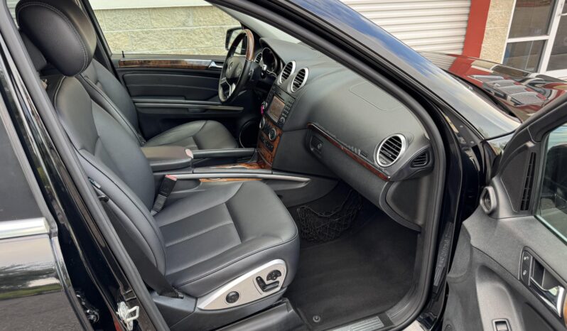 
								2011 Mercedes-Benz GL450 4MATIC full									