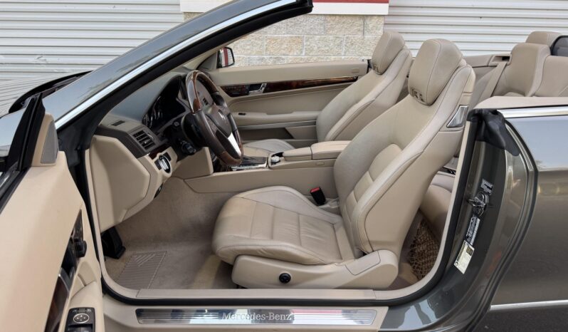 
								2012 Mercedes-Benz E550 Cabriolet full									