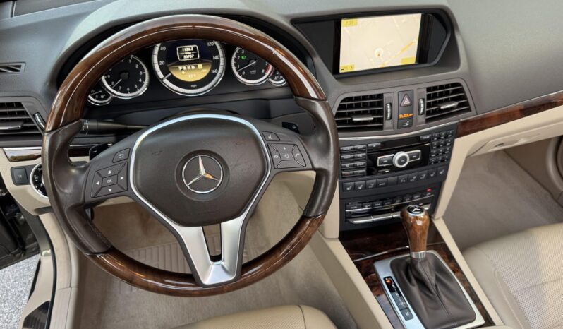 
								2012 Mercedes-Benz E550 Cabriolet full									