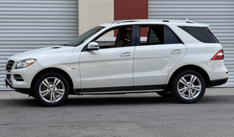 
								2012 Mercedes-Benz ML350 4MATIC full									