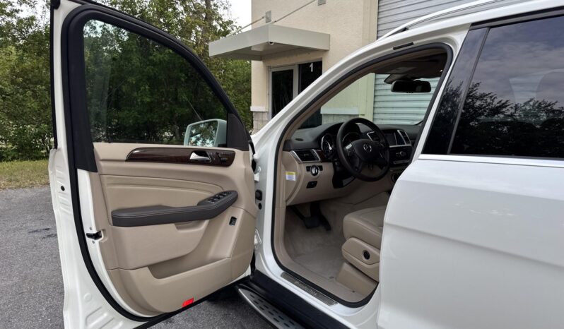 
								2012 Mercedes-Benz ML350 4MATIC full									