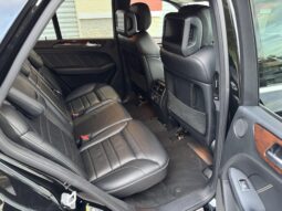 
										2012 Mercedes-Benz ML63 AMG full									