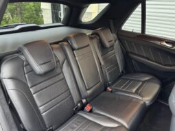 
										2012 Mercedes-Benz ML63 AMG full									