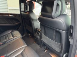 
										2012 Mercedes-Benz ML63 AMG full									