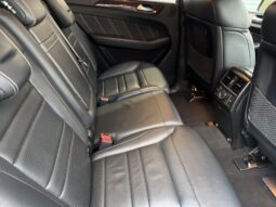
										2012 Mercedes-Benz ML63 AMG full									