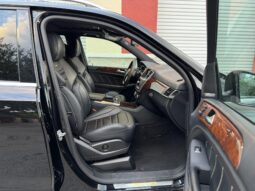 
										2012 Mercedes-Benz ML63 AMG full									