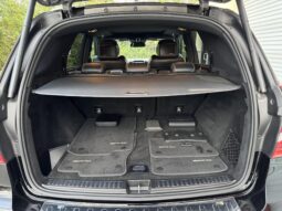 
										2012 Mercedes-Benz ML63 AMG full									
