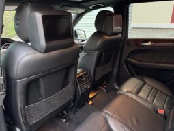 
										2012 Mercedes-Benz ML63 AMG full									