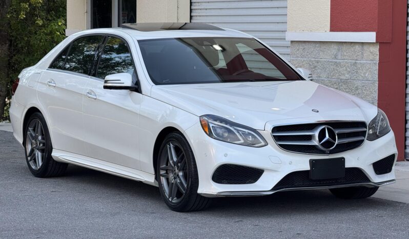 
								2014 Mercedes-Benz E550 4MATIC Sedan full									
