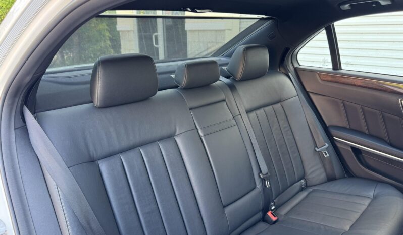
								2014 Mercedes-Benz E550 4MATIC Sedan full									