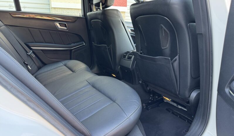
								2014 Mercedes-Benz E550 4MATIC Sedan full									