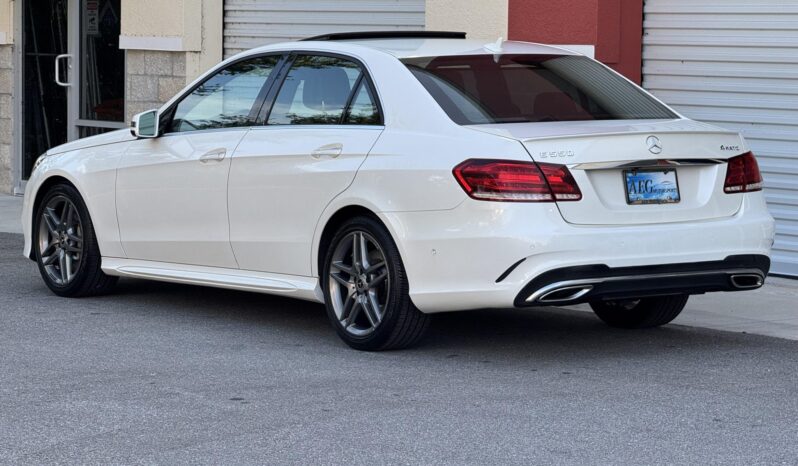 
								2014 Mercedes-Benz E550 4MATIC Sedan full									