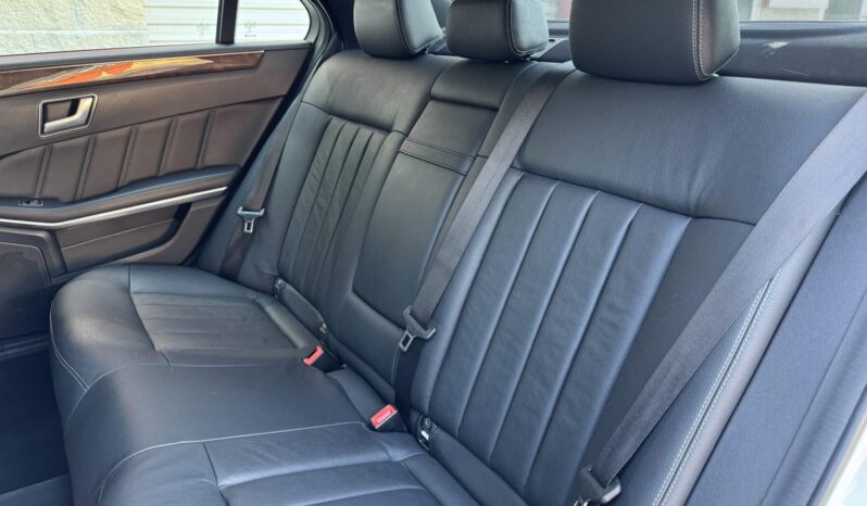 
								2014 Mercedes-Benz E550 4MATIC Sedan full									
