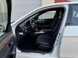 
										2014 Mercedes-Benz E550 4MATIC Sedan full									