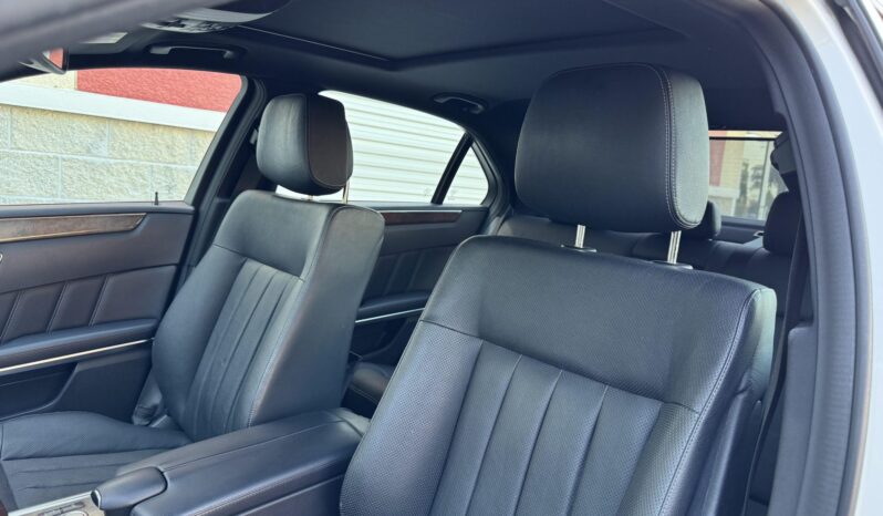 
								2014 Mercedes-Benz E550 4MATIC Sedan full									