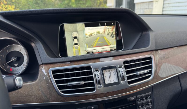 
								2014 Mercedes-Benz E550 4MATIC Sedan full									