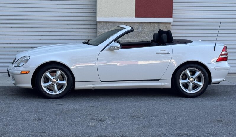 
								2001 Mercedes-Benz SLK320 full									