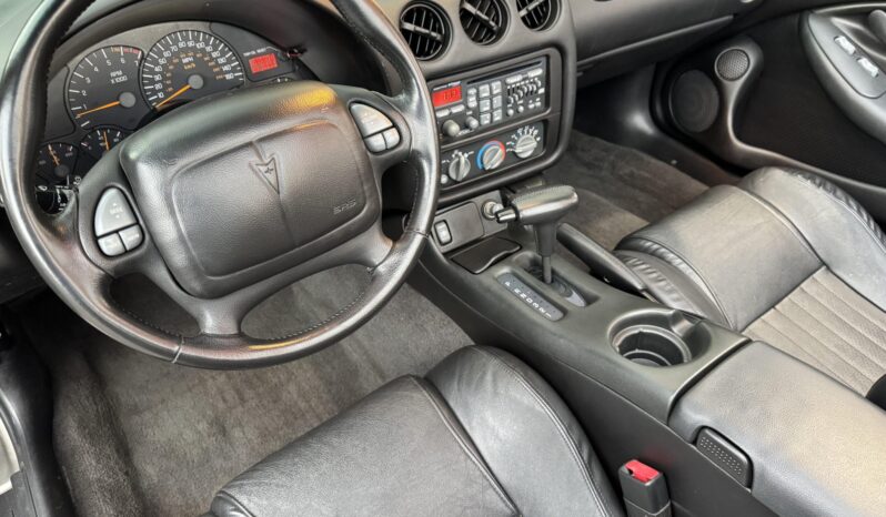 
								2002 Pontiac Firebird Trans Am full									