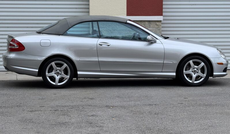 
								2005 Mercedes-Benz CLK500 Cabriolet full									