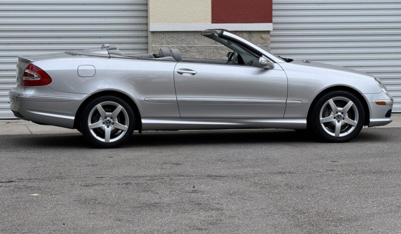 
								2005 Mercedes-Benz CLK500 Cabriolet full									